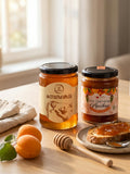 Frühstücks-Paket – Wiesenhonig und Marmelade auf dem Frühstükstisch